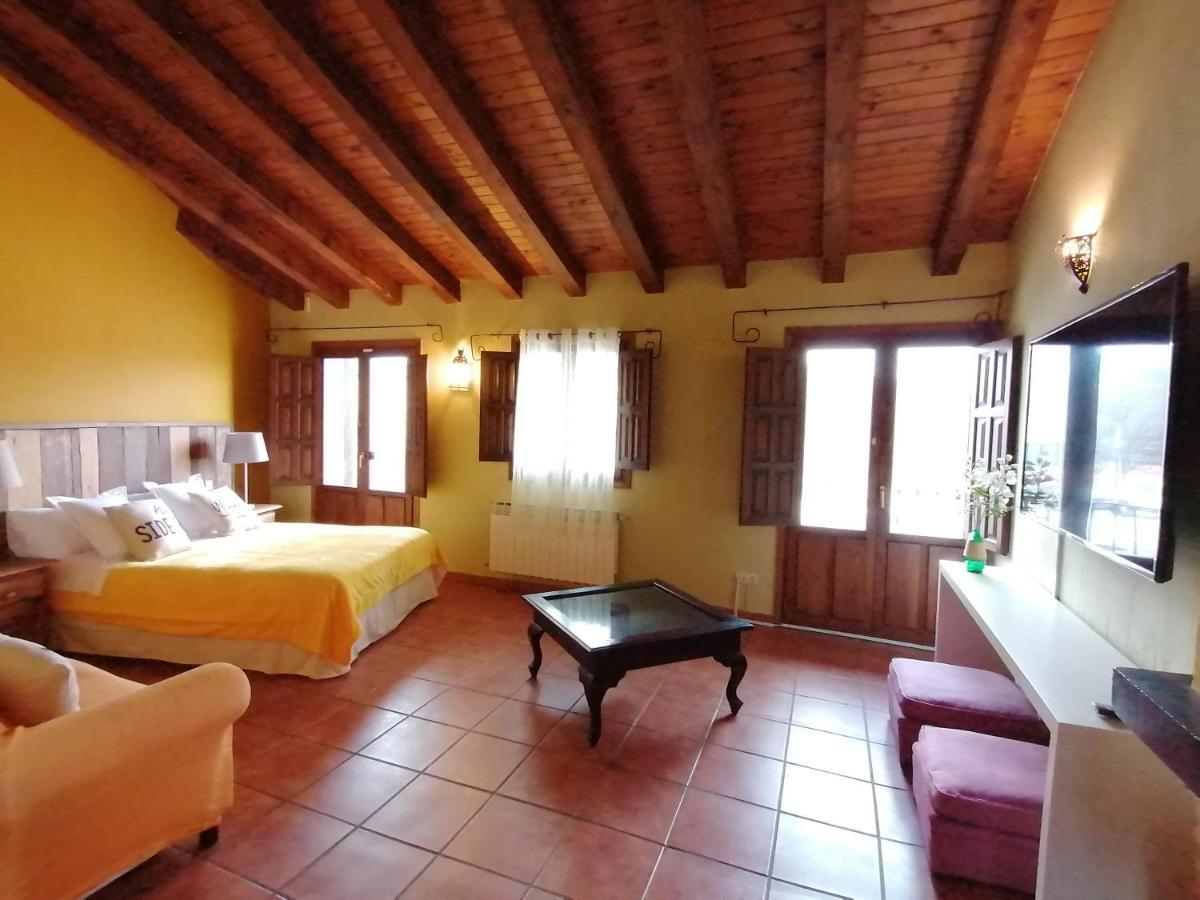 La Posada De Horcajuelo Horcajuelo de la Sierra Exteriér fotografie